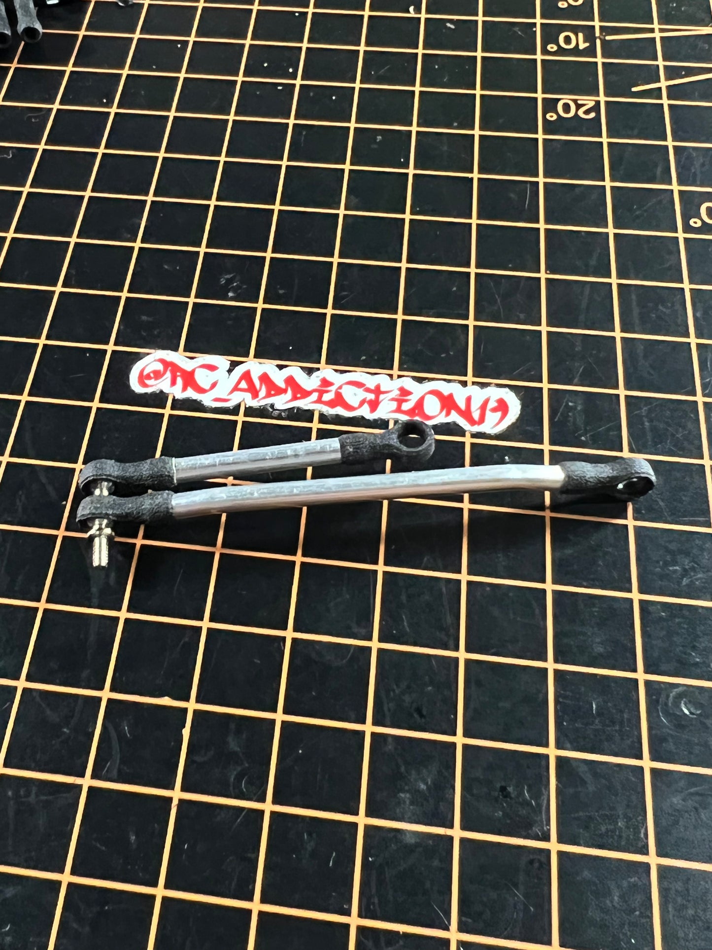 SCX24 front steering links